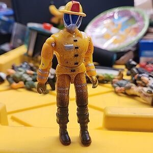 Vintage 1999 Lanard CORPS Emergency Rescue FIREFIGHTER 3.75" Mud Dirt VARIANT